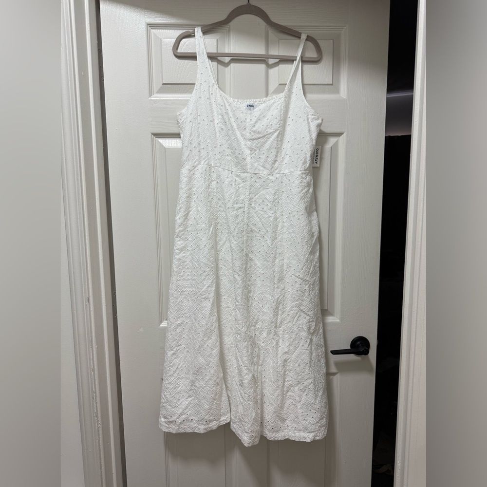 NWT Old Navy Eyelet Dress